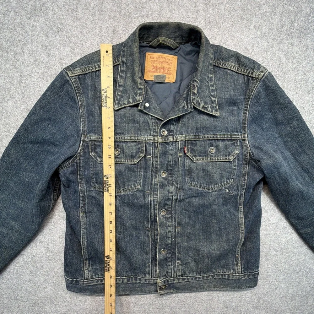 Vintage Levis Denim Trucker Jacket Mens Size Large Quilted Liner Distresse 70528